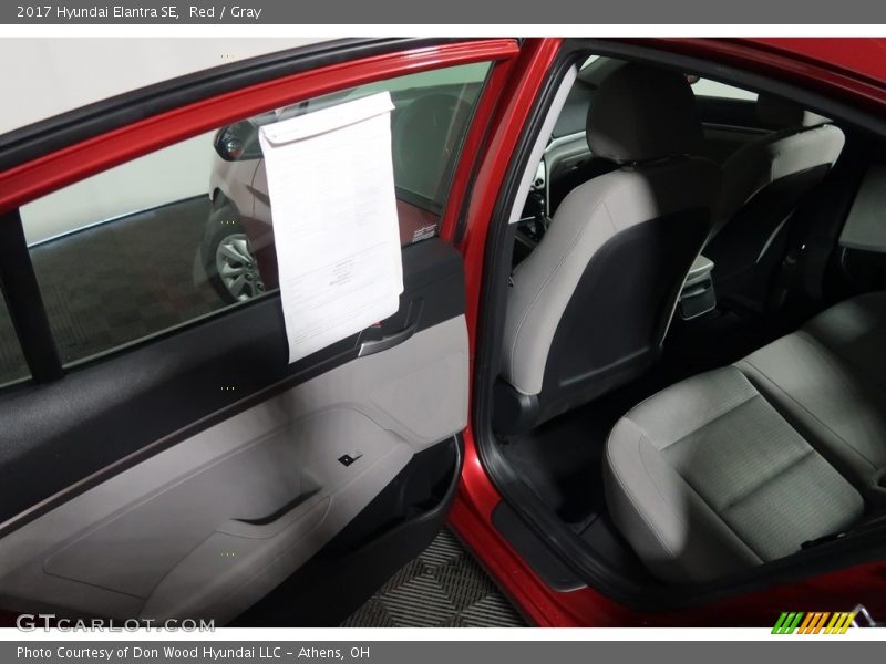 Red / Gray 2017 Hyundai Elantra SE