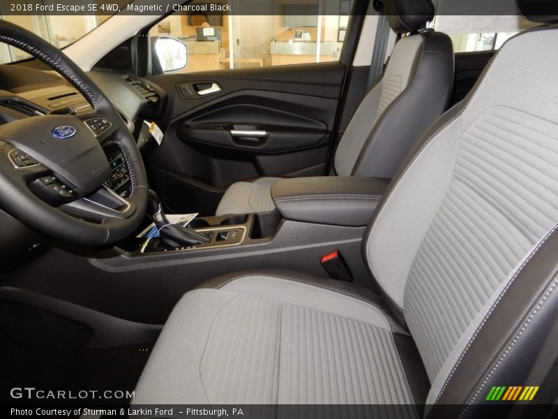 Magnetic / Charcoal Black 2018 Ford Escape SE 4WD