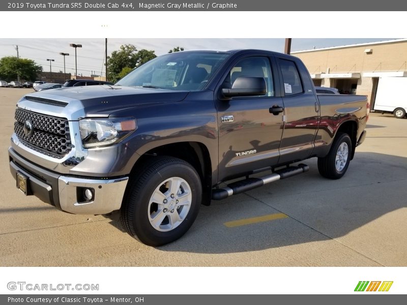 Magnetic Gray Metallic / Graphite 2019 Toyota Tundra SR5 Double Cab 4x4