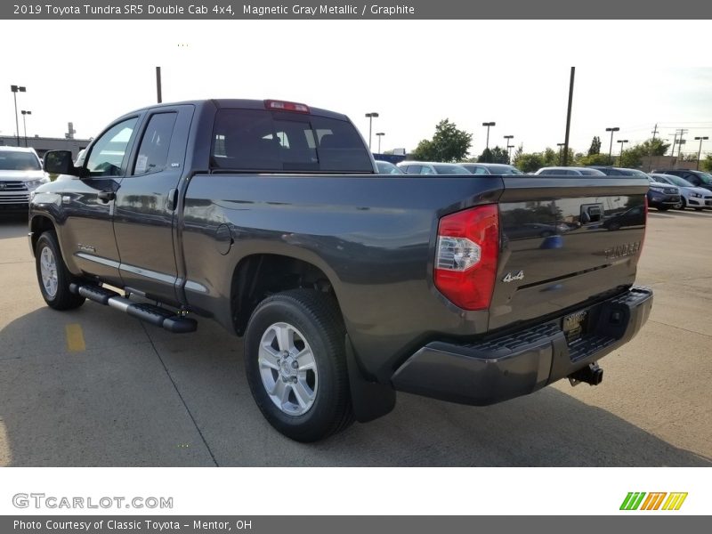Magnetic Gray Metallic / Graphite 2019 Toyota Tundra SR5 Double Cab 4x4