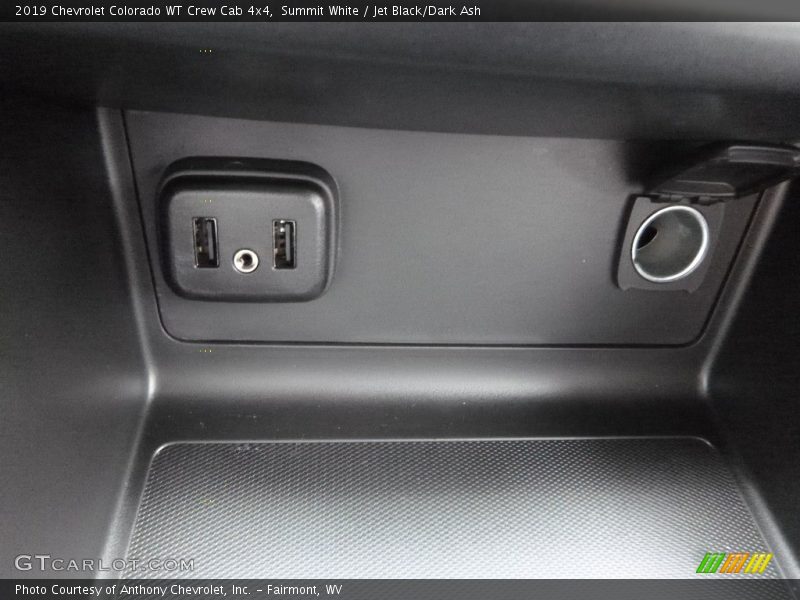 Summit White / Jet Black/Dark Ash 2019 Chevrolet Colorado WT Crew Cab 4x4