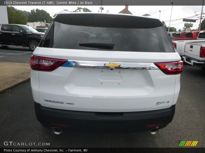 Summit White / Jet Black 2019 Chevrolet Traverse LT AWD