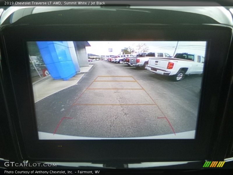 Summit White / Jet Black 2019 Chevrolet Traverse LT AWD