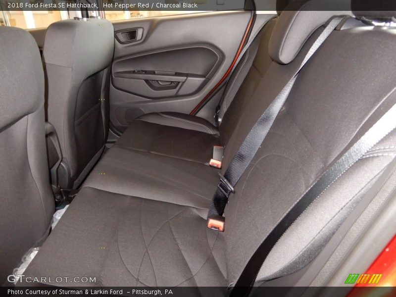 Hot Pepper Red / Charcoal Black 2018 Ford Fiesta SE Hatchback
