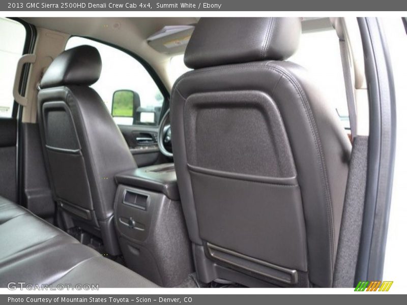 Summit White / Ebony 2013 GMC Sierra 2500HD Denali Crew Cab 4x4