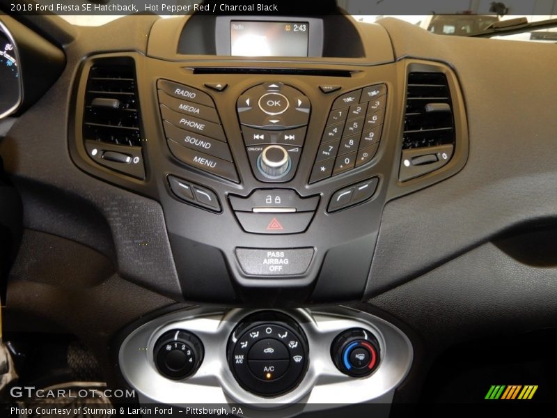 Hot Pepper Red / Charcoal Black 2018 Ford Fiesta SE Hatchback