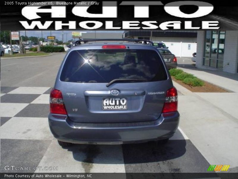 Bluestone Metallic / Gray 2005 Toyota Highlander V6