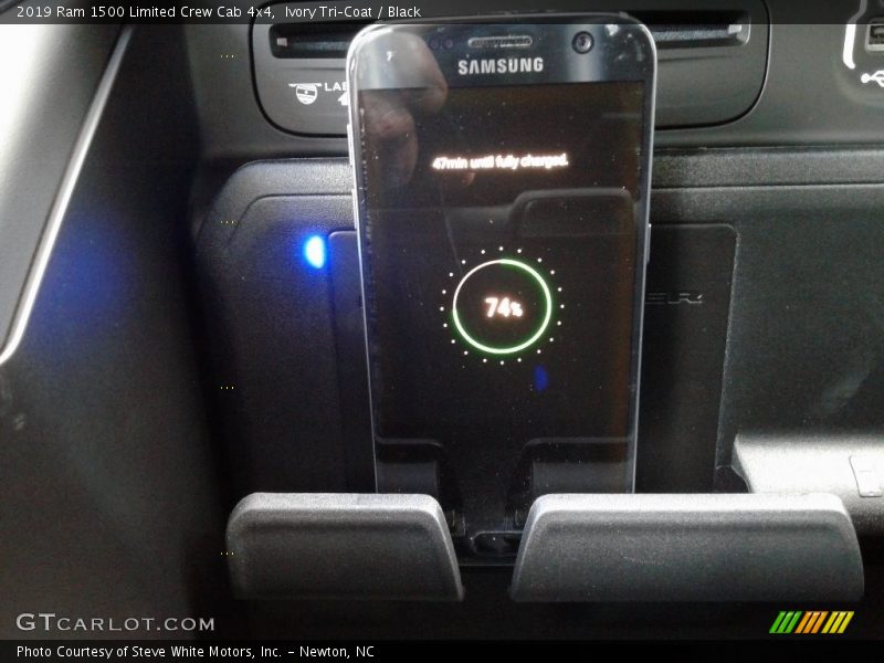 Ivory Tri–Coat / Black 2019 Ram 1500 Limited Crew Cab 4x4