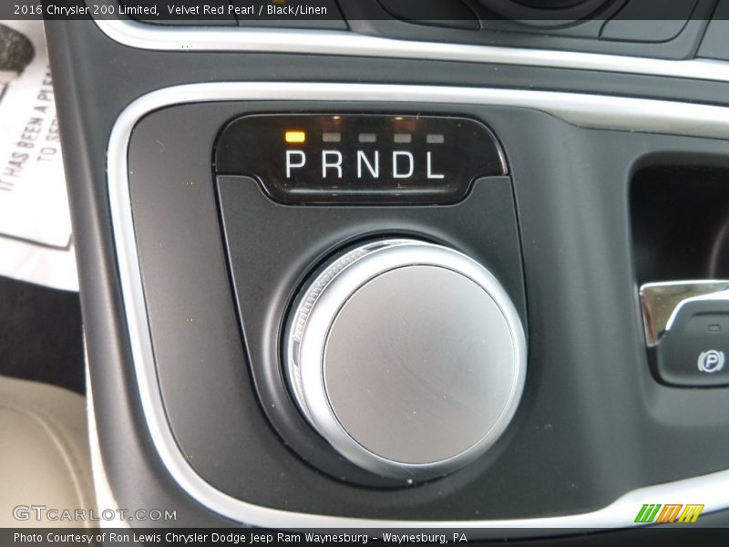 Velvet Red Pearl / Black/Linen 2016 Chrysler 200 Limited