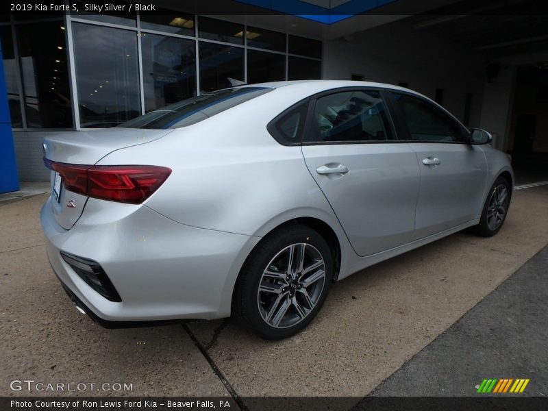 Silky Silver / Black 2019 Kia Forte S