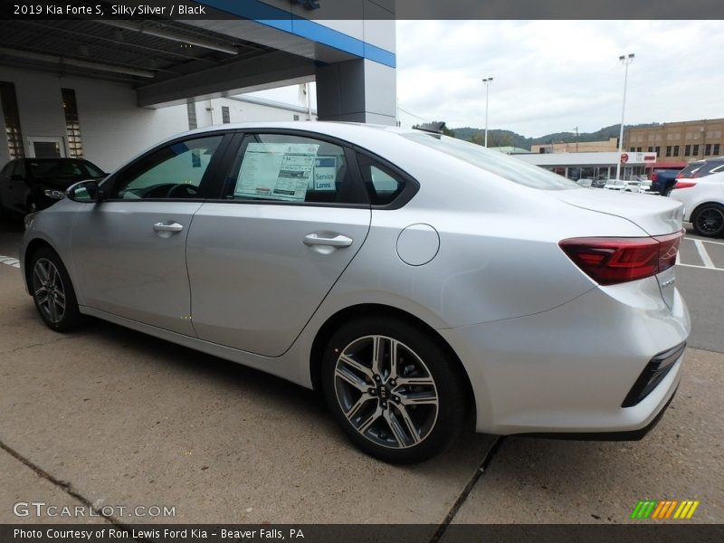Silky Silver / Black 2019 Kia Forte S