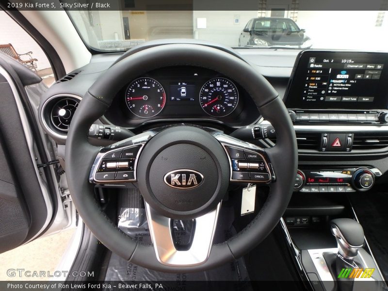 Silky Silver / Black 2019 Kia Forte S