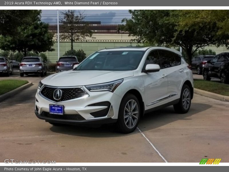 Front 3/4 View of 2019 RDX Technology AWD