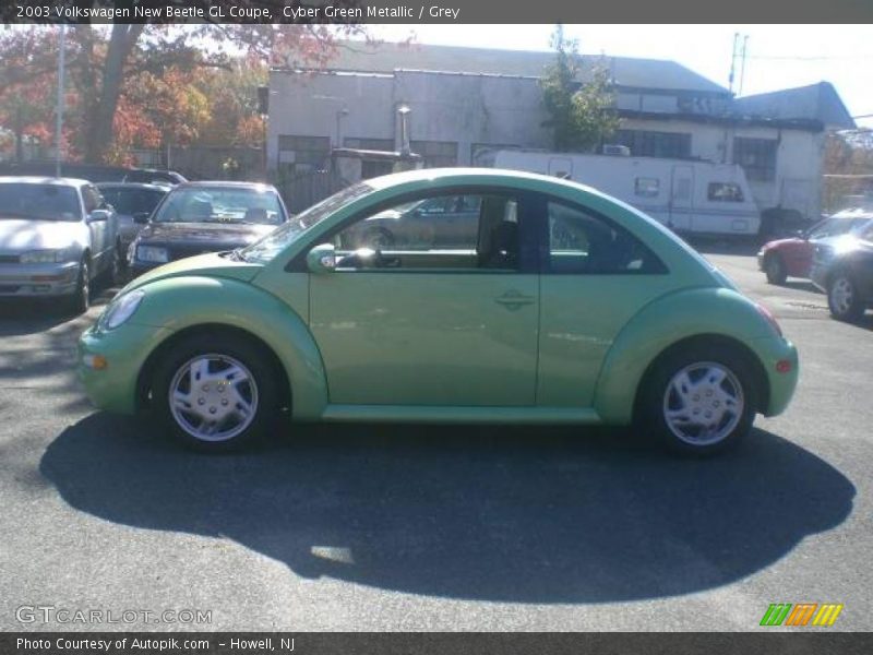 Cyber Green Metallic / Grey 2003 Volkswagen New Beetle GL Coupe