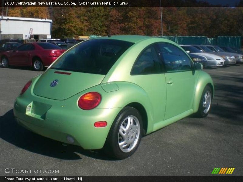Cyber Green Metallic / Grey 2003 Volkswagen New Beetle GL Coupe