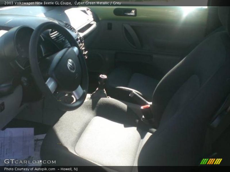 Cyber Green Metallic / Grey 2003 Volkswagen New Beetle GL Coupe