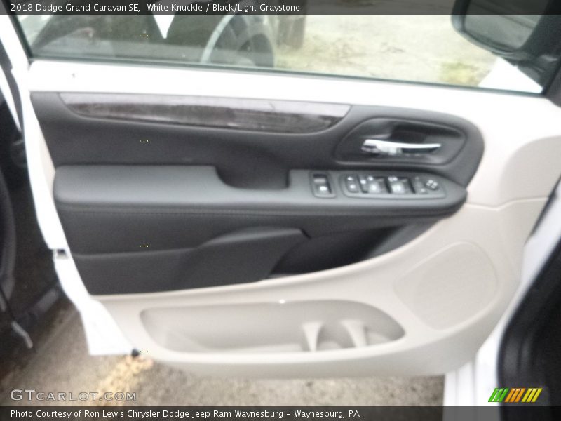White Knuckle / Black/Light Graystone 2018 Dodge Grand Caravan SE