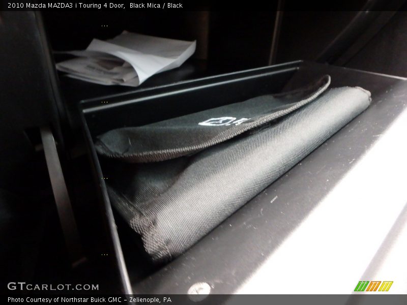 Black Mica / Black 2010 Mazda MAZDA3 i Touring 4 Door