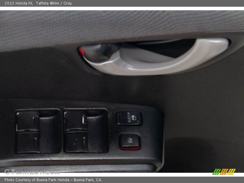 Taffeta White / Gray 2013 Honda Fit