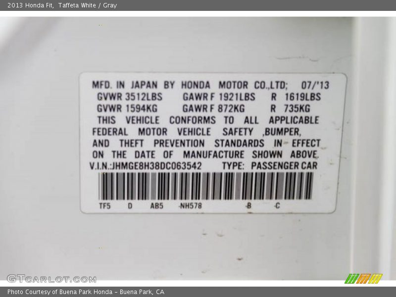 Taffeta White / Gray 2013 Honda Fit