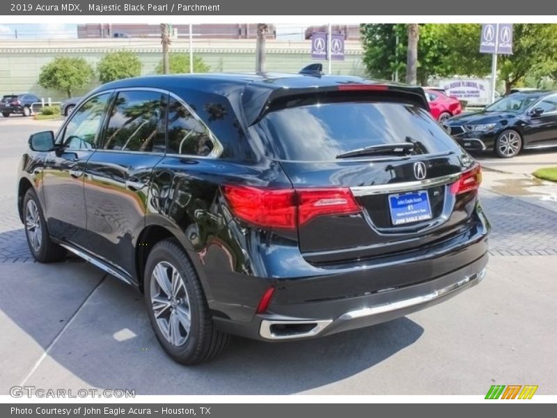 Majestic Black Pearl / Parchment 2019 Acura MDX