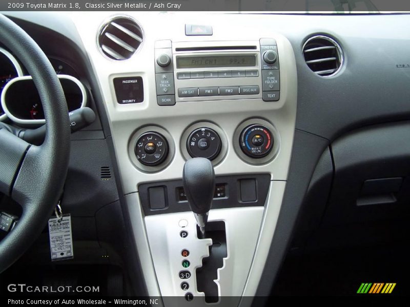 Classic Silver Metallic / Ash Gray 2009 Toyota Matrix 1.8