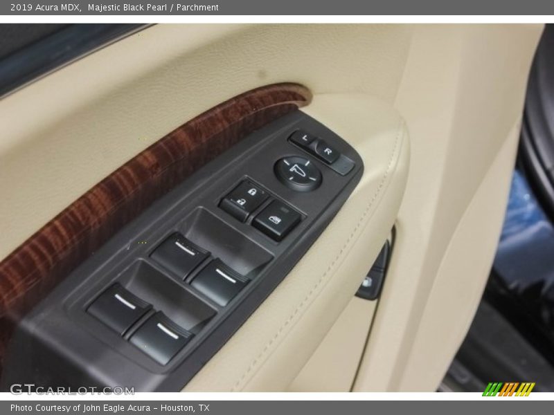 Majestic Black Pearl / Parchment 2019 Acura MDX