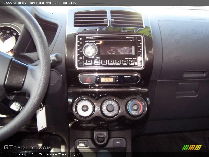 Barcelona Red / Charcoal Gray 2009 Scion xD