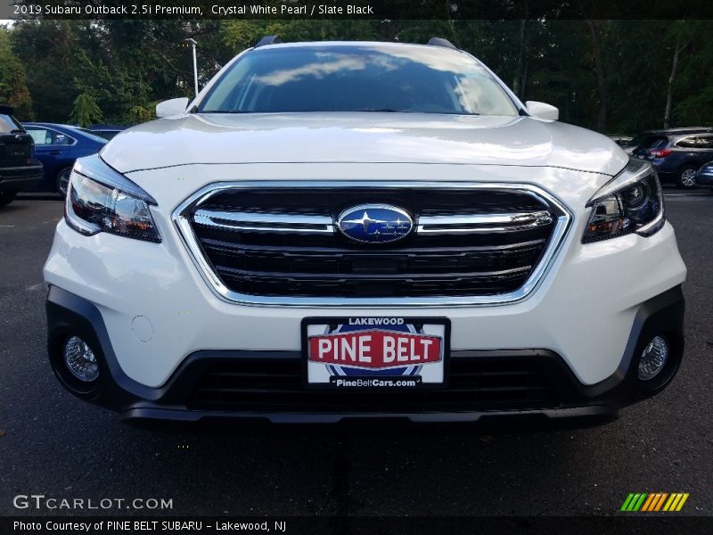 Crystal White Pearl / Slate Black 2019 Subaru Outback 2.5i Premium