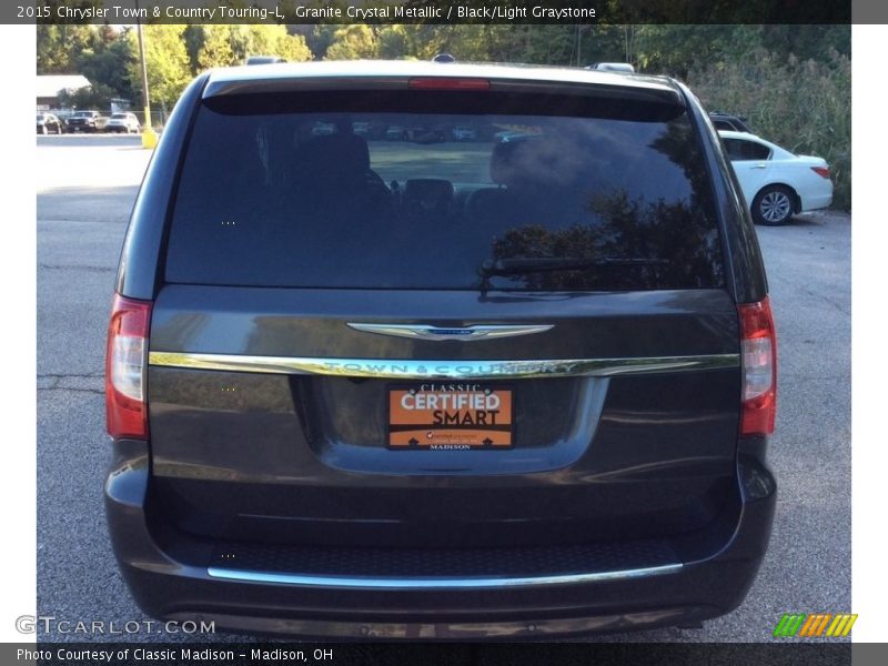 Granite Crystal Metallic / Black/Light Graystone 2015 Chrysler Town & Country Touring-L