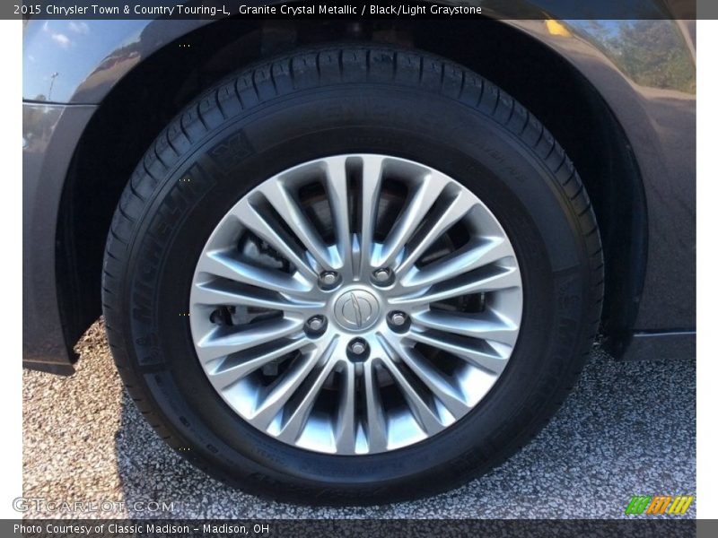 Granite Crystal Metallic / Black/Light Graystone 2015 Chrysler Town & Country Touring-L