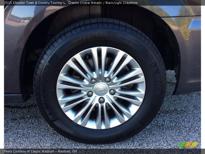 Granite Crystal Metallic / Black/Light Graystone 2015 Chrysler Town & Country Touring-L