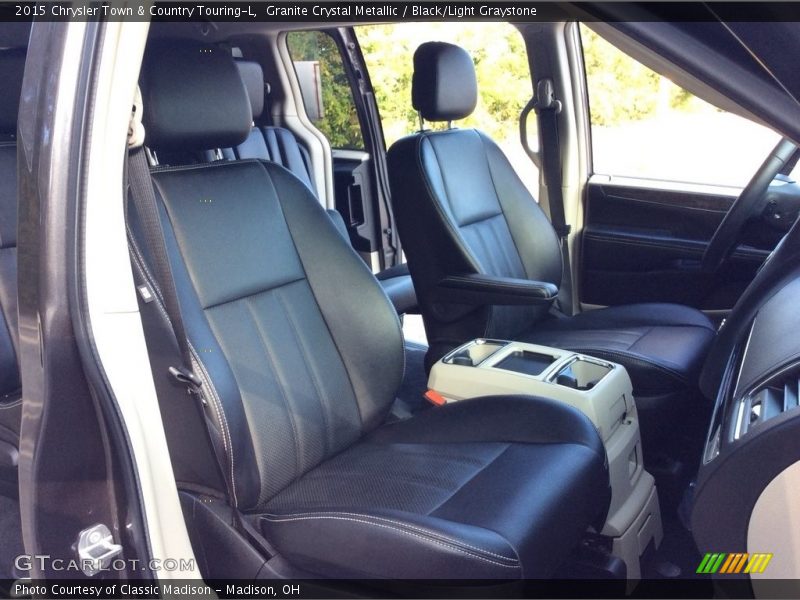Granite Crystal Metallic / Black/Light Graystone 2015 Chrysler Town & Country Touring-L