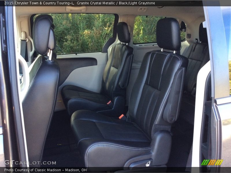 Granite Crystal Metallic / Black/Light Graystone 2015 Chrysler Town & Country Touring-L