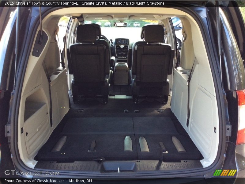 Granite Crystal Metallic / Black/Light Graystone 2015 Chrysler Town & Country Touring-L
