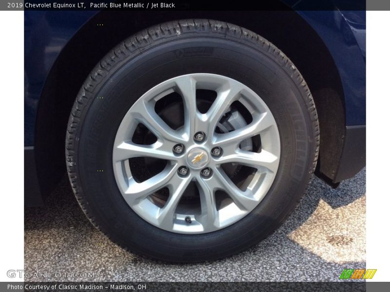 Pacific Blue Metallic / Jet Black 2019 Chevrolet Equinox LT