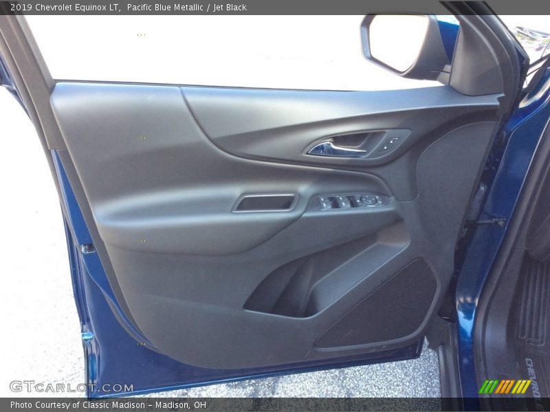 Pacific Blue Metallic / Jet Black 2019 Chevrolet Equinox LT