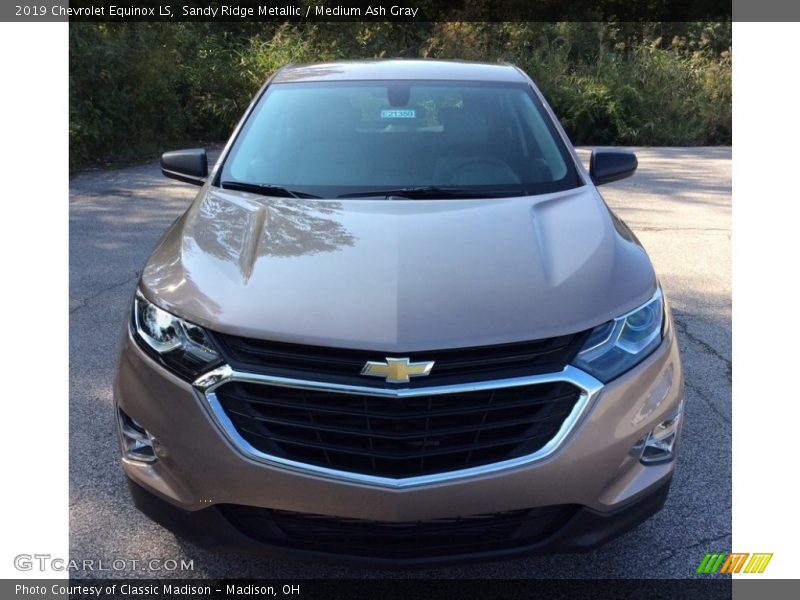 Sandy Ridge Metallic / Medium Ash Gray 2019 Chevrolet Equinox LS