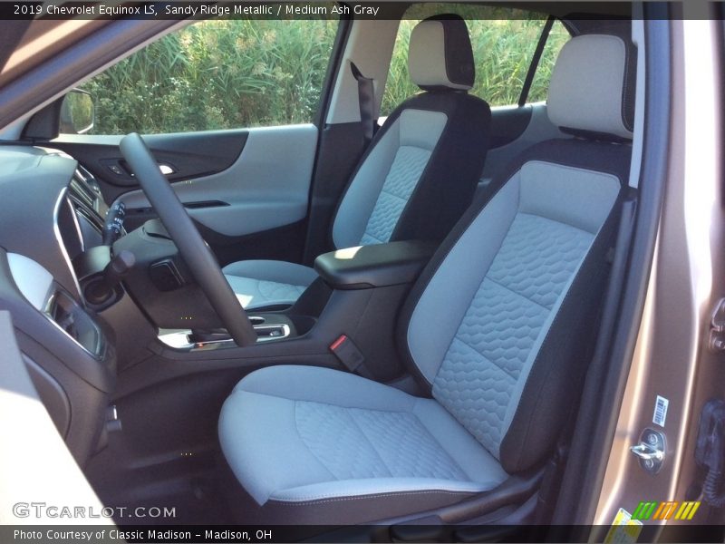 Sandy Ridge Metallic / Medium Ash Gray 2019 Chevrolet Equinox LS