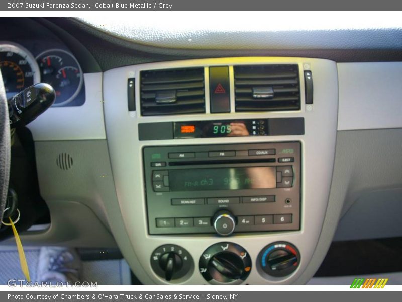 Cobalt Blue Metallic / Grey 2007 Suzuki Forenza Sedan