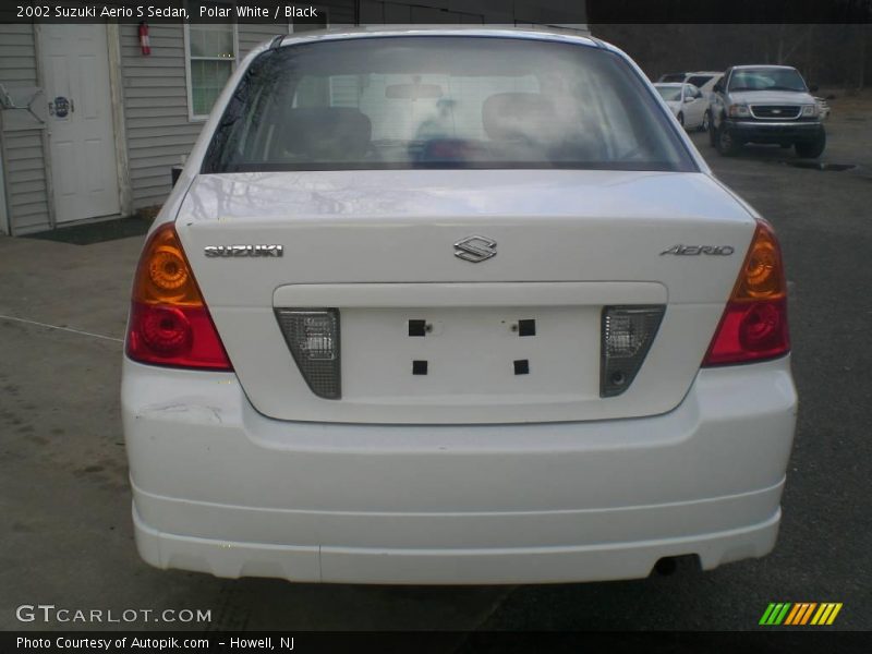 Polar White / Black 2002 Suzuki Aerio S Sedan