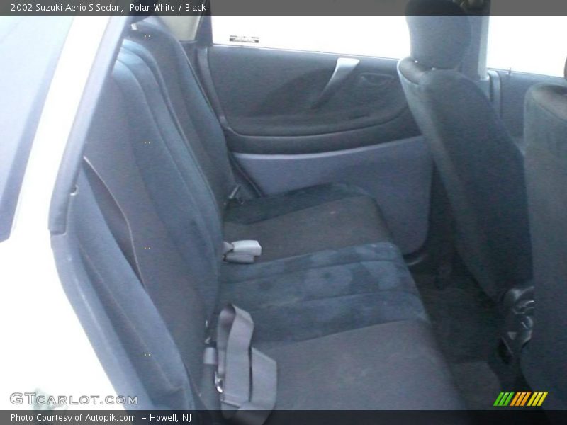 Polar White / Black 2002 Suzuki Aerio S Sedan