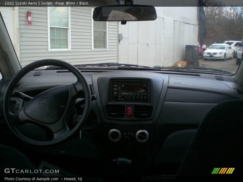 Polar White / Black 2002 Suzuki Aerio S Sedan