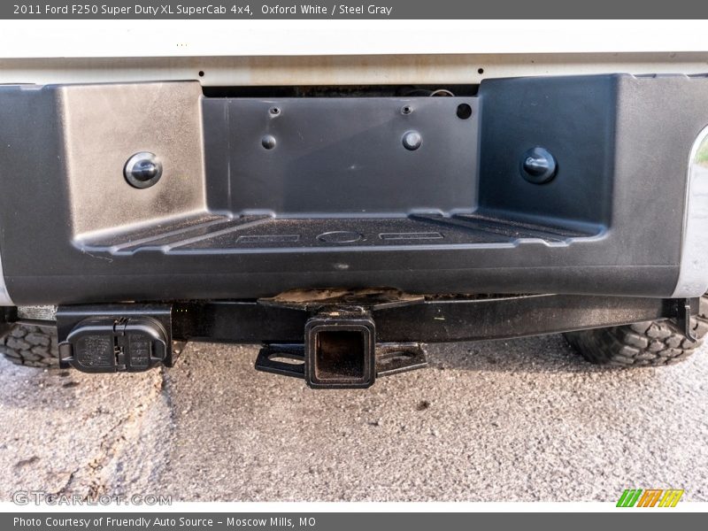 Oxford White / Steel Gray 2011 Ford F250 Super Duty XL SuperCab 4x4