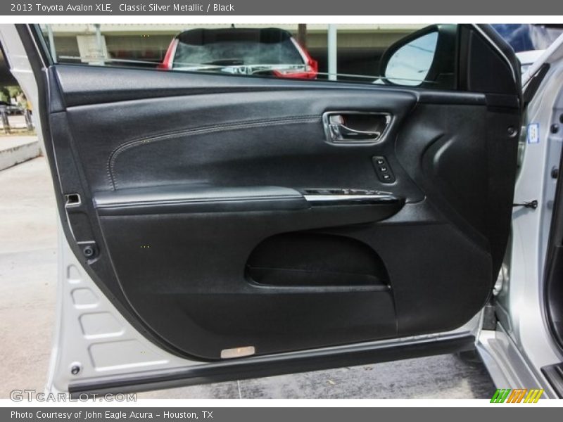 Classic Silver Metallic / Black 2013 Toyota Avalon XLE
