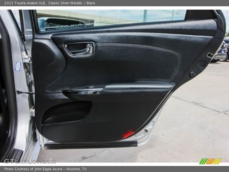 Classic Silver Metallic / Black 2013 Toyota Avalon XLE