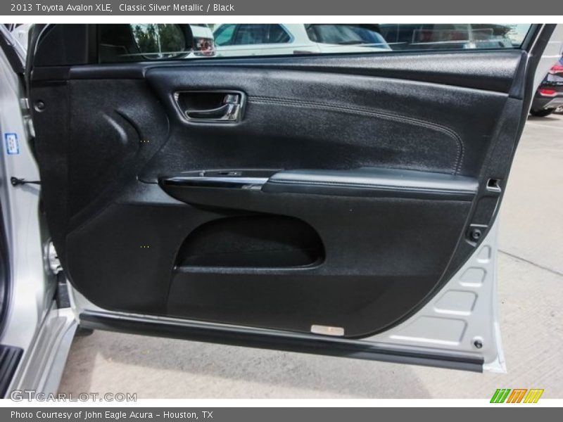 Classic Silver Metallic / Black 2013 Toyota Avalon XLE