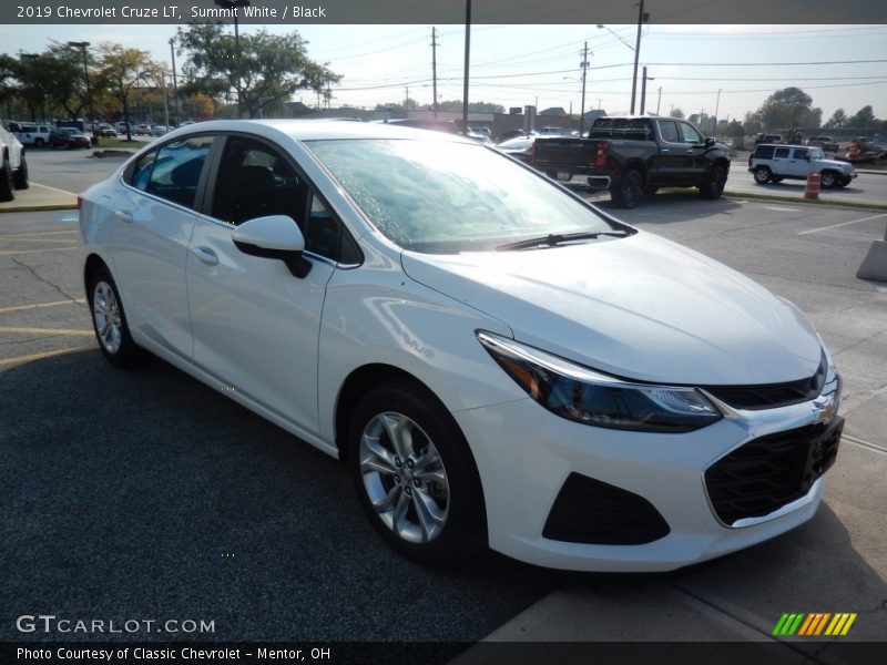 Summit White / Black 2019 Chevrolet Cruze LT