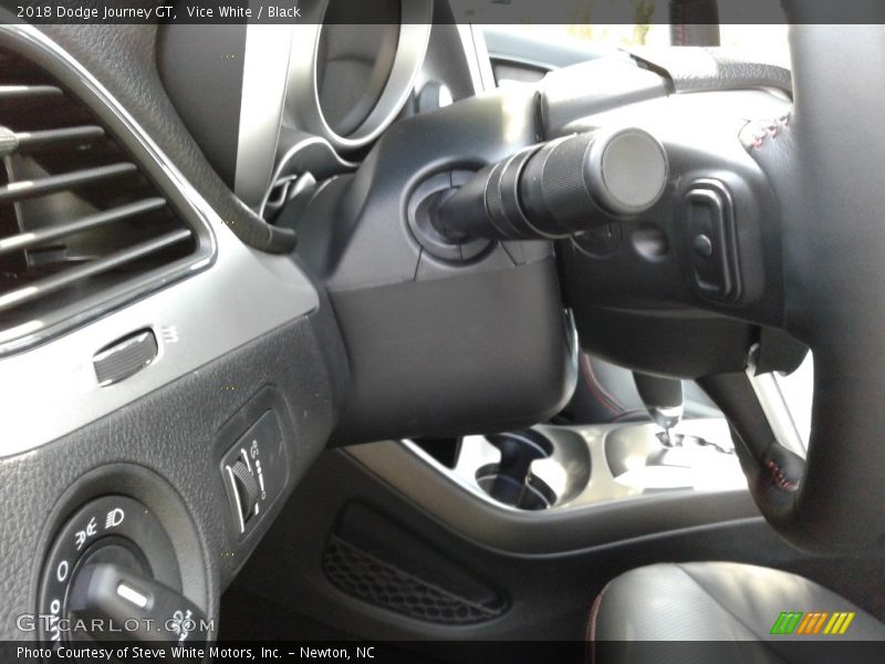 Vice White / Black 2018 Dodge Journey GT