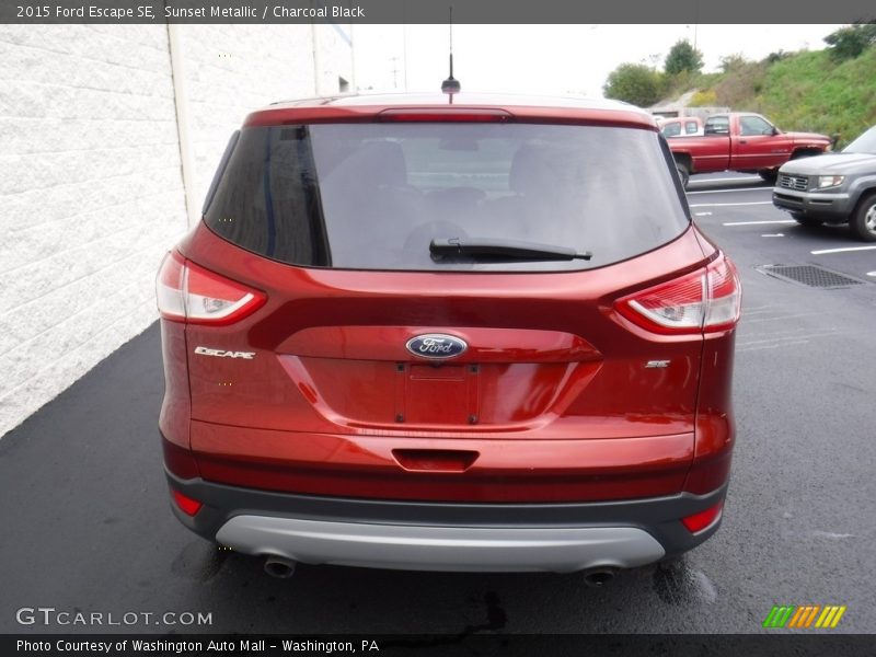 Sunset Metallic / Charcoal Black 2015 Ford Escape SE